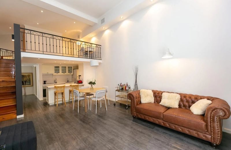 Rent of a spacious furnished 3-room duplex, 120 m², San Telmo, Buenos Aires, Argentina